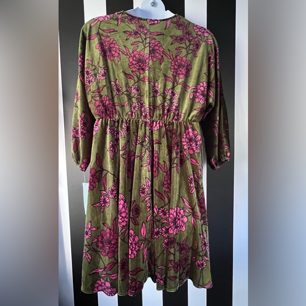SOLD NWT London Times New York & Co pink green velour pullover dress. Size XL. - Picture 3 of 8